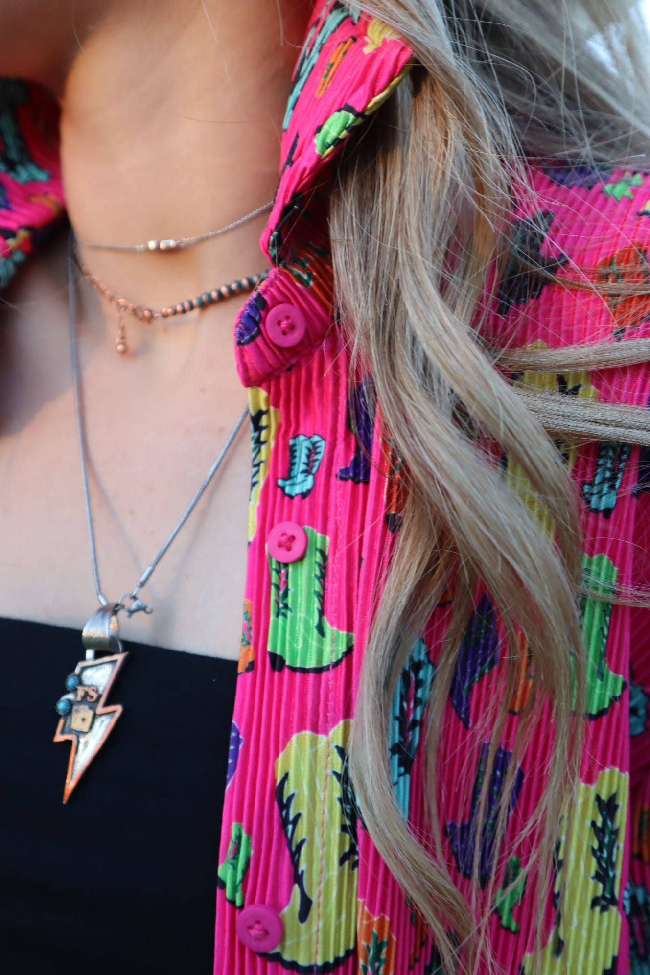 MK271 Dally Jane Press Pleated Short Set - Pink Boots