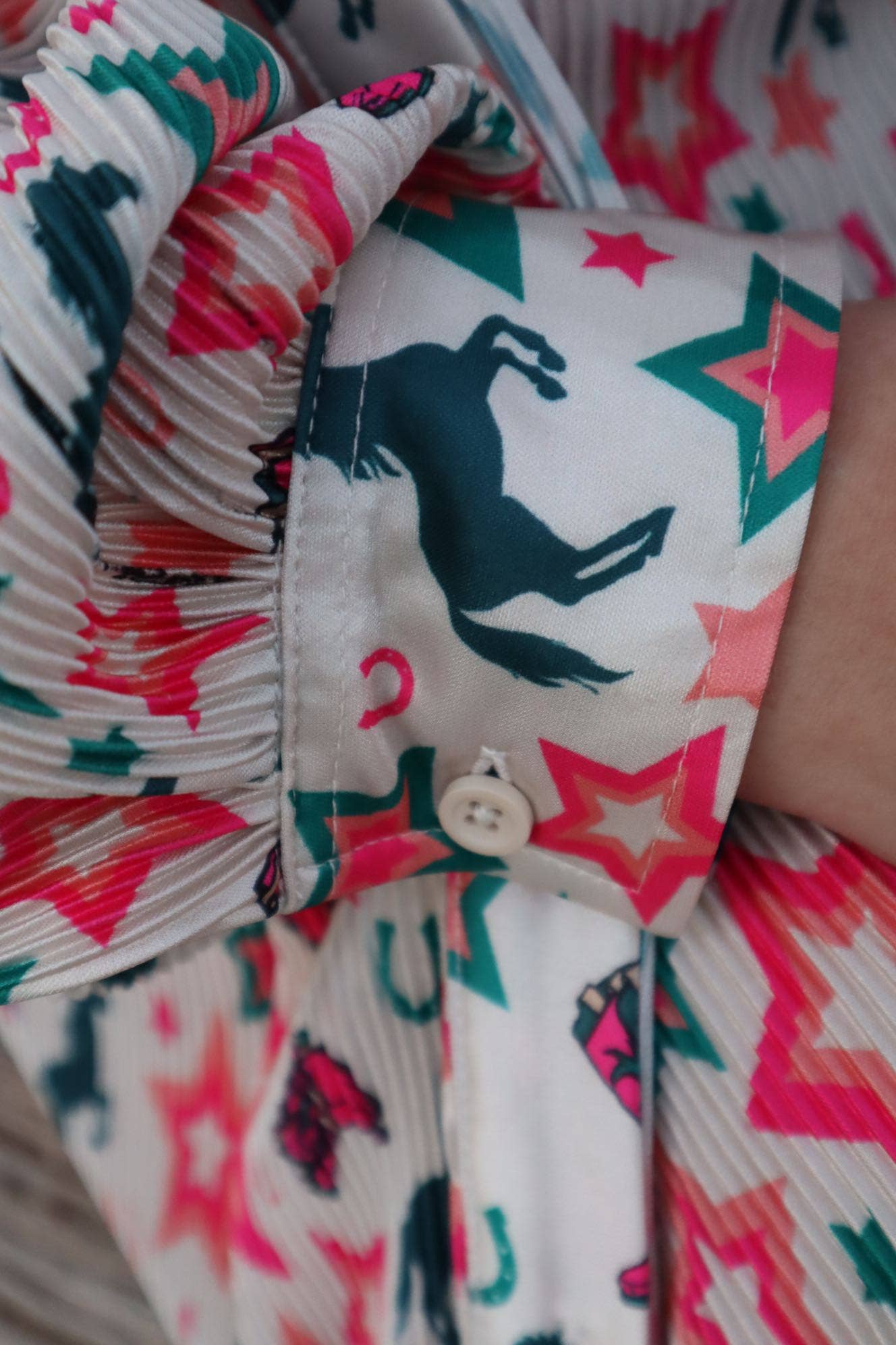 MK323 Super Star Press Pleated Short Set